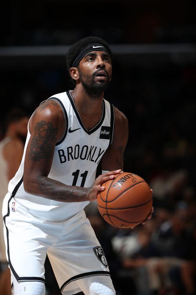 段伯纳尔在 段伯纳尔在