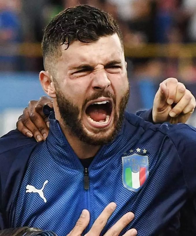 人心散了？从争冠大热门变成鱼腩队，CBA名记：谁能够拯救？